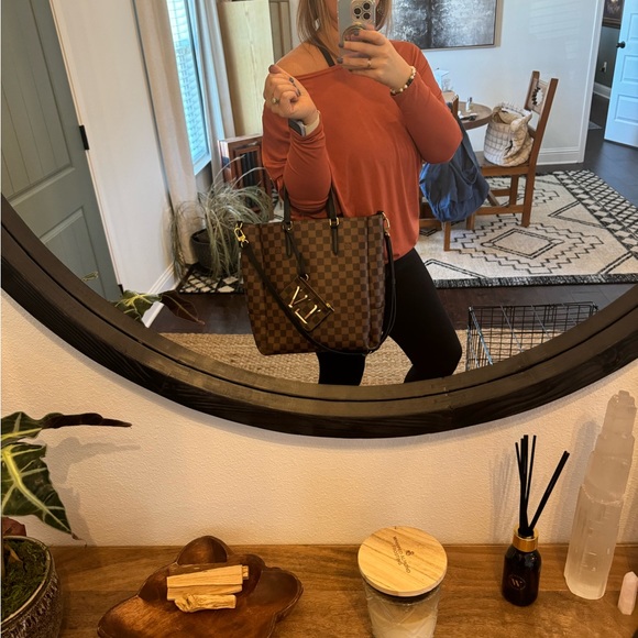 SOLD🤎🖤Louis Vuitton Belmont MM Damier Ebene🖤🤎 - Picture 11 of 16